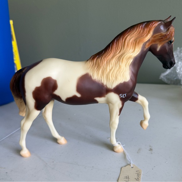 Traditional Breyer Horse - Picture 1 of 1